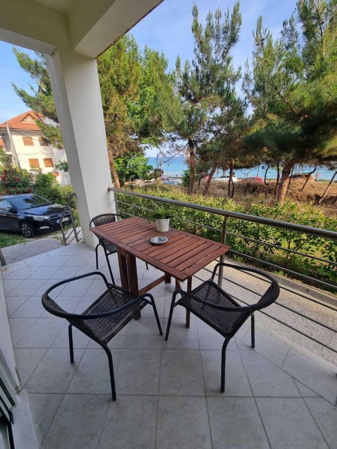 Estrella Rooms Nea Kallikrateia Экстерьер фото