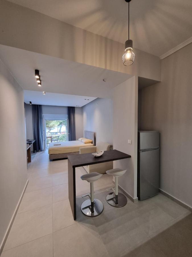 Estrella Rooms Nea Kallikrateia Экстерьер фото