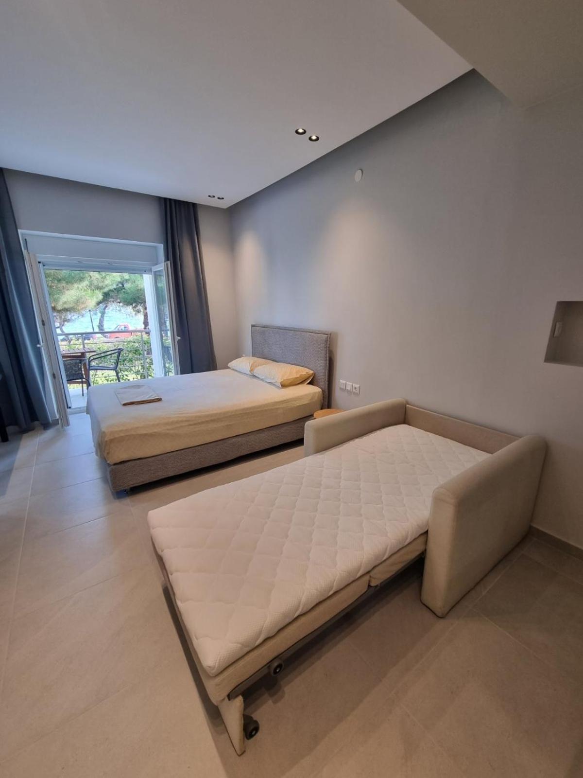 Estrella Rooms Nea Kallikrateia Номер фото