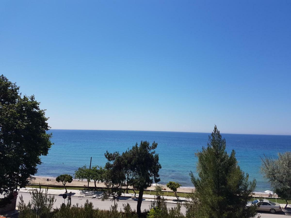 Estrella Rooms Nea Kallikrateia Экстерьер фото